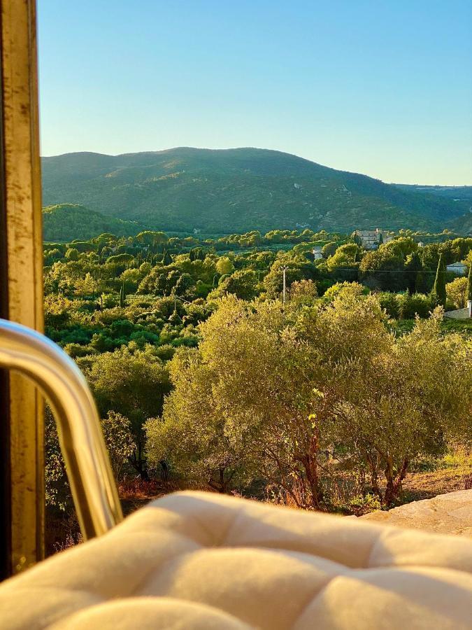 Chateau Les Gardis Lourmarin Exterior photo